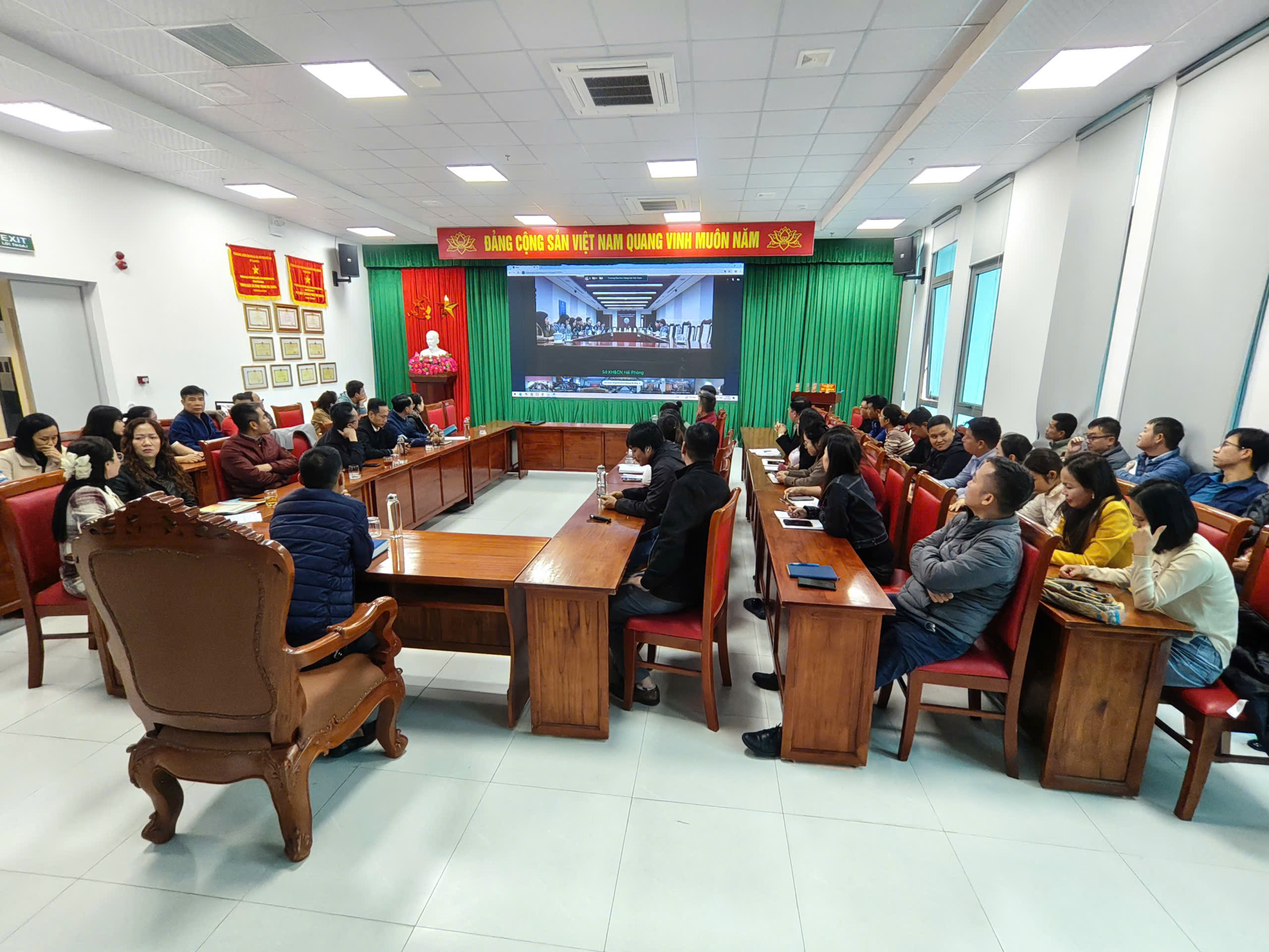 Hội nghị quán triệt Nghị quyết và Chương trình hành động thực hiện Nghị quyết Đại hội Đảng bộ thành phố lần thứ I, nhiệm kỳ 2025 – 2030.