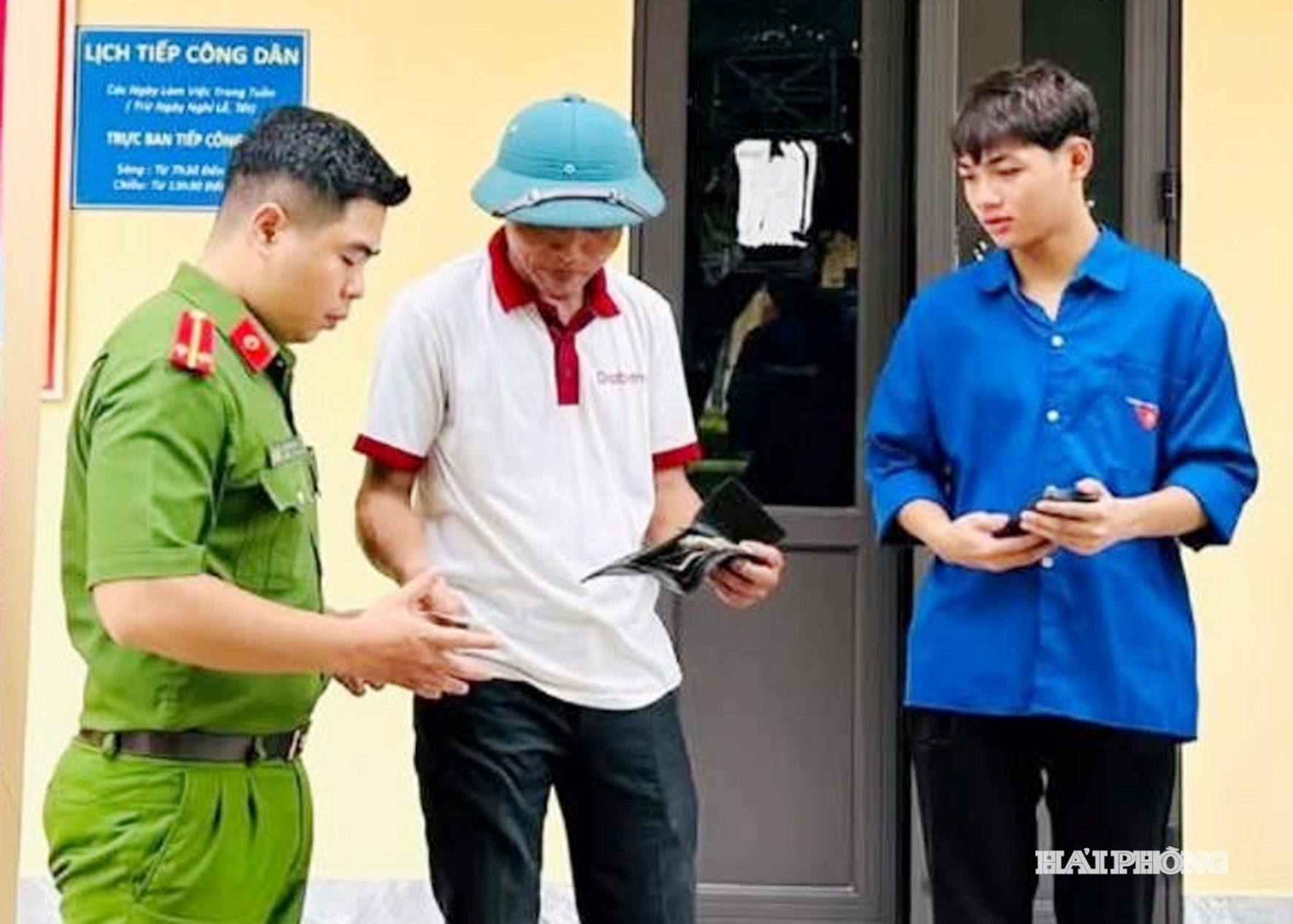 Giúp dân từ Chiến dịch mùa hè số cùng VNeID